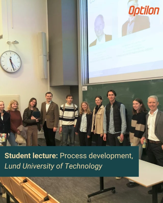 A while ago, Fredrik Elsnitz and Stefan Holmberg gave a guest lecture at Lunds Tekniska Högskola on process development and overcoming silo thinking. 🚀

The students explored what it takes to succeed in implementation projects, where processes, IT systems, and people need to align. With real-world examples, they gained valuable insights on driving change in supply chain operations. 💡

Swipe to see the energy in the room! 👉

#optilon #supplychain #processdevelopment #studentlab #workshop #career
